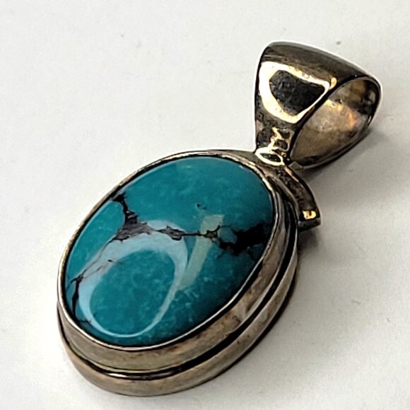 Oval Turquoise Pendant - Picture 1 of 10